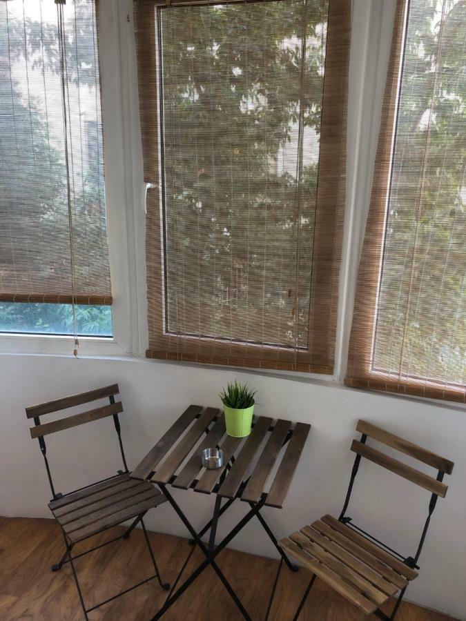 Green Apartment With Terrace 12 Bukurešť Exteriér fotografie